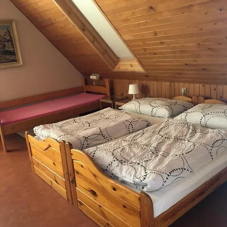 Luzne Apartment
