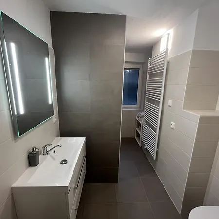 Luzne Apartment Luhacovice